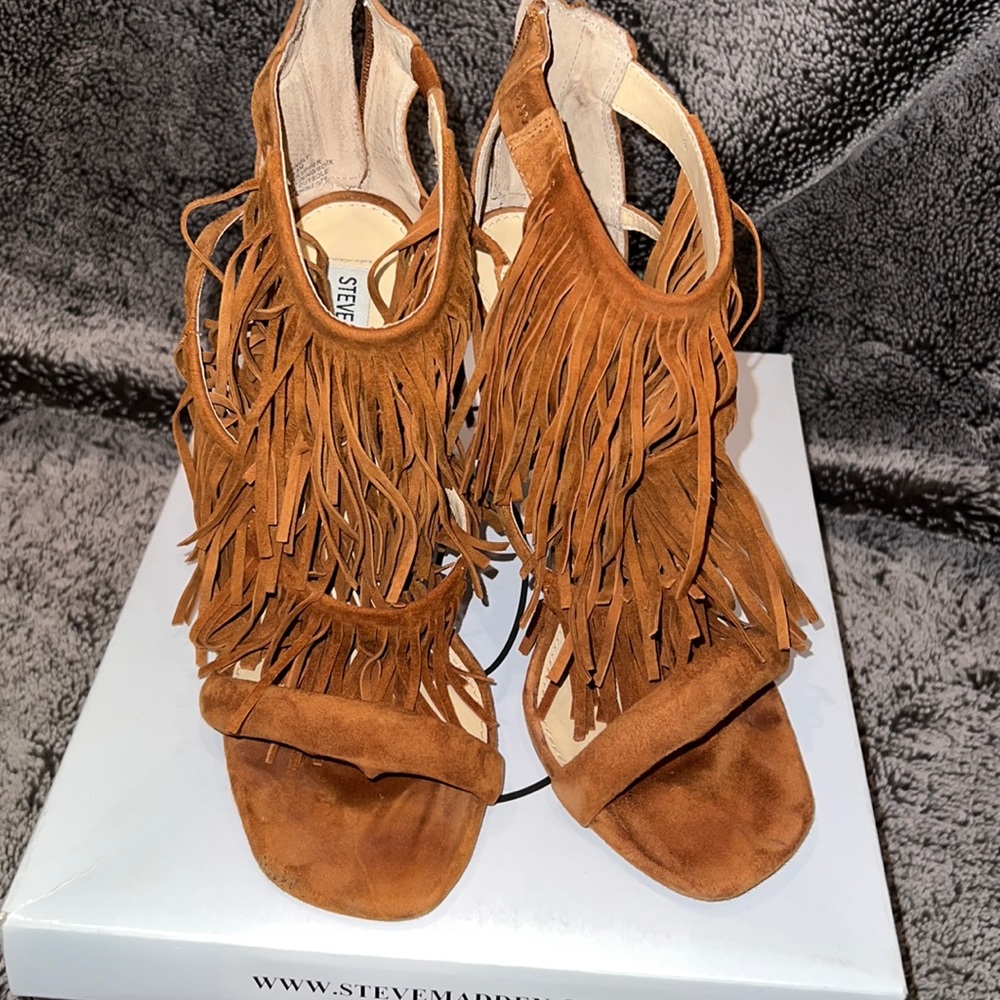 Steve Madden fringly chestnut suede heel women size 8.5